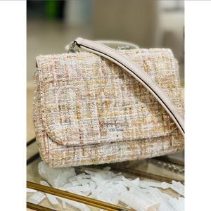 Kate Spade Briar Lane Quilted Tweed Emelyn Purse
SIZE:
9.6"h x 12"w x 5.1"d
